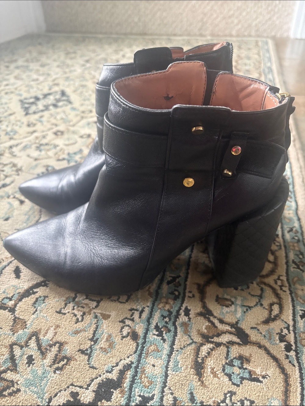 BCBGMAXAZRIA Black Leather Pointed-Toe Ankle Bootie